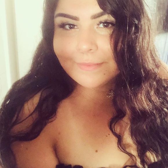 Meet your Posher, Monique - Picture 1 of 1